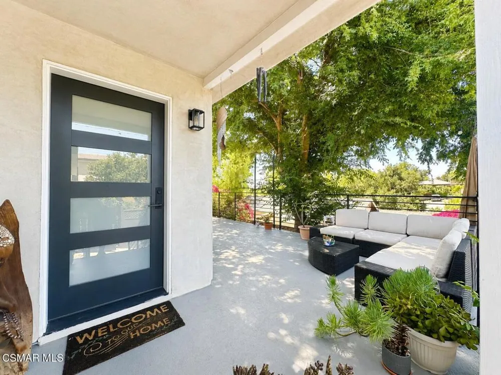 9218 Slater Terrace Chatsworth, CA 91311