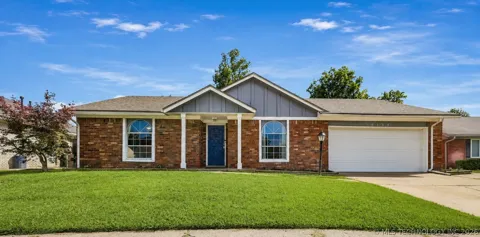 10138 E 24th Place