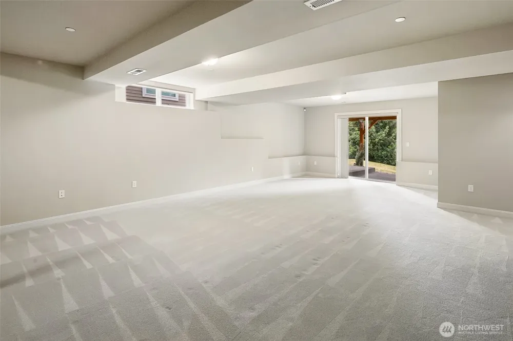8701 113th Avenue SE Newcastle, WA 98056