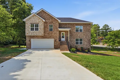 1205 Buckingham Place