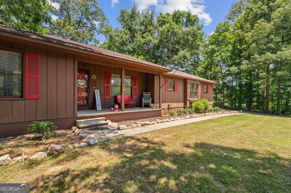 234 Chiefvan TER NE Calhoun, GA 30701