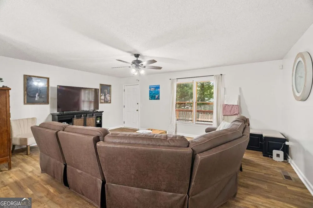 234 Chiefvan TER NE Calhoun, GA 30701