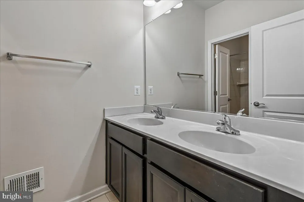 2726 SAND LENS DRIVE Odenton, MD 21113