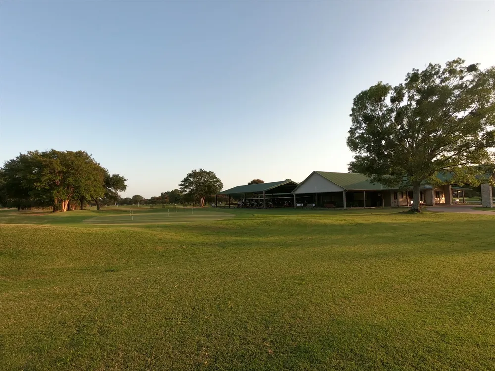 Private Road 5940 Emory, TX 75440