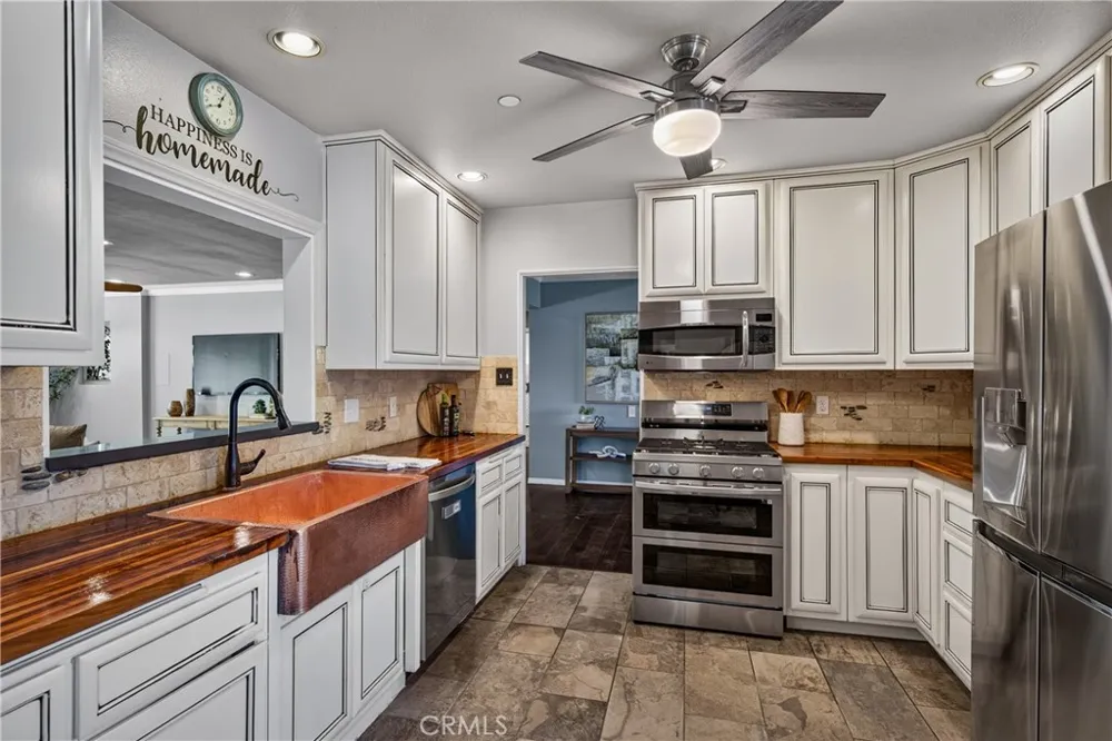 21 W Hilton Avenue Redlands, CA 92373