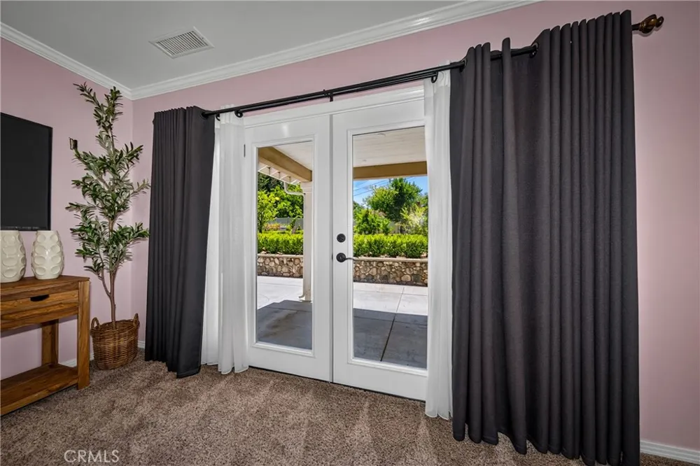 21 W Hilton Avenue Redlands, CA 92373