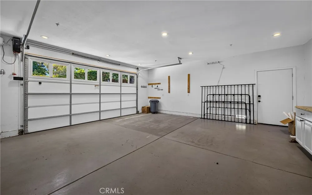21 W Hilton Avenue Redlands, CA 92373