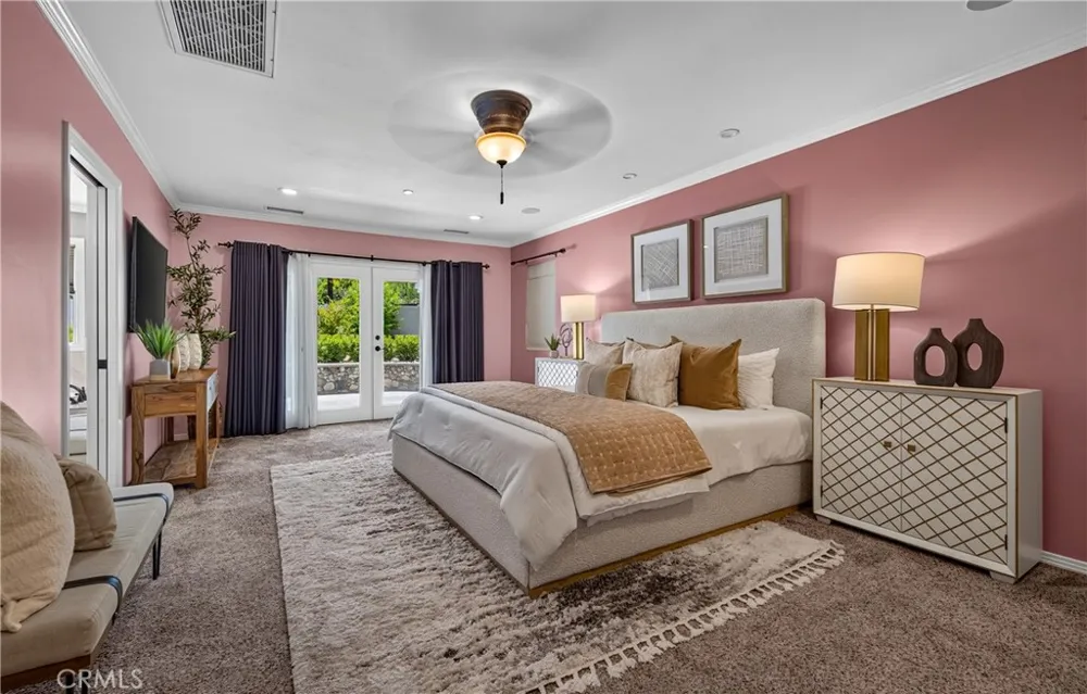 21 W Hilton Avenue Redlands, CA 92373