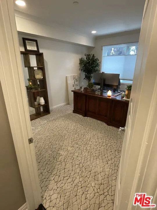 4533 Vista Del Monte Avenue #101 Los Angeles, CA 91403