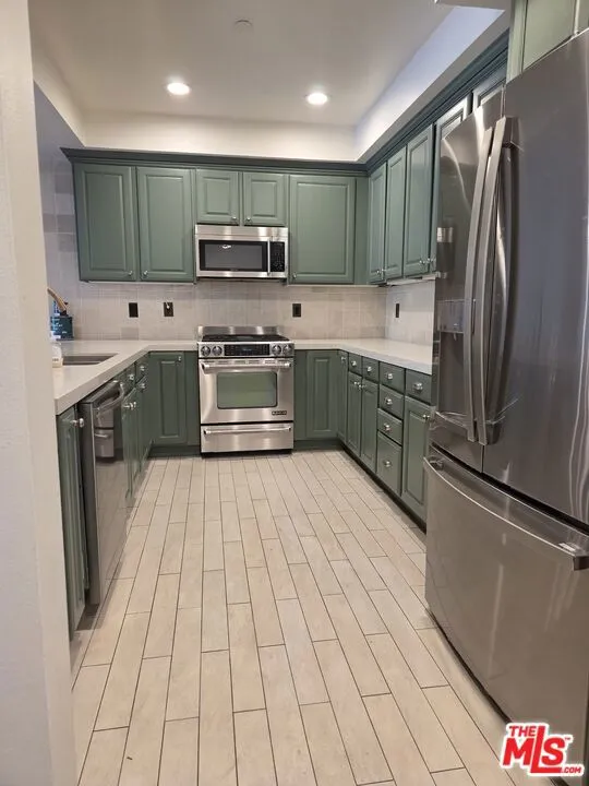 4533 Vista Del Monte Avenue #101 Los Angeles, CA 91403