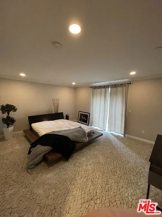 4533 Vista Del Monte Avenue #101 Los Angeles, CA 91403