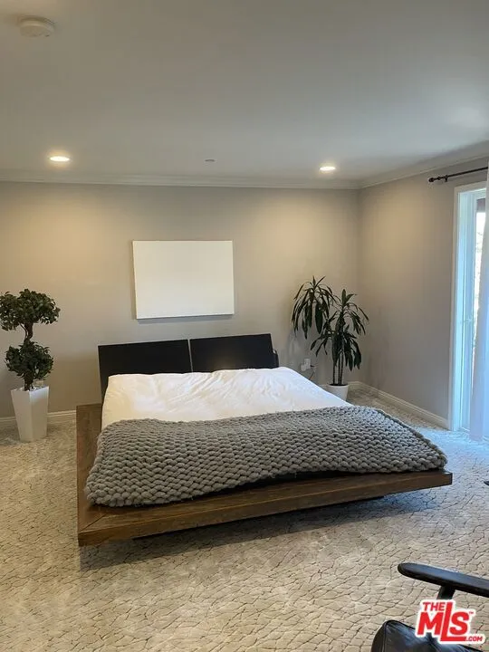 4533 Vista Del Monte Avenue #101 Los Angeles, CA 91403