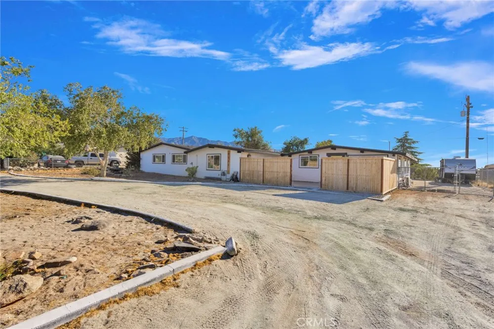 9996 Estrada Lucerne Valley, CA 92356