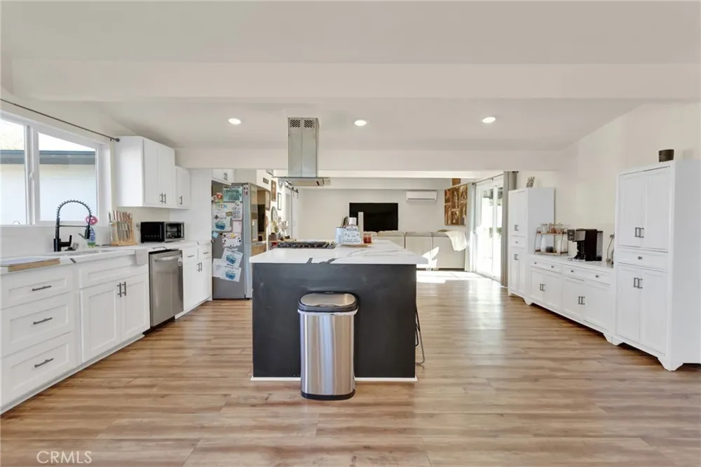 9996 Estrada Lucerne Valley, CA 92356