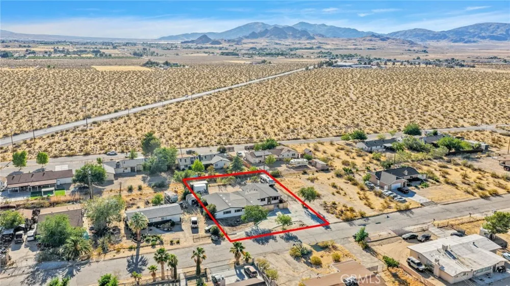 9996 Estrada Lucerne Valley, CA 92356