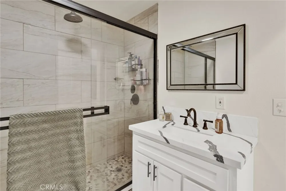 9996 Estrada Lucerne Valley, CA 92356