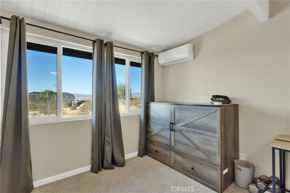 9996 Estrada Lucerne Valley, CA 92356