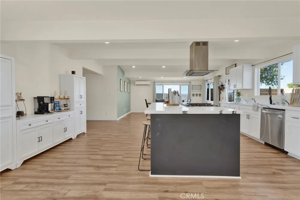 9996 Estrada Lucerne Valley, CA 92356