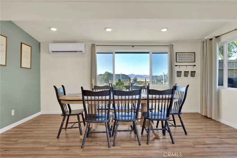 9996 Estrada Lucerne Valley, CA 92356