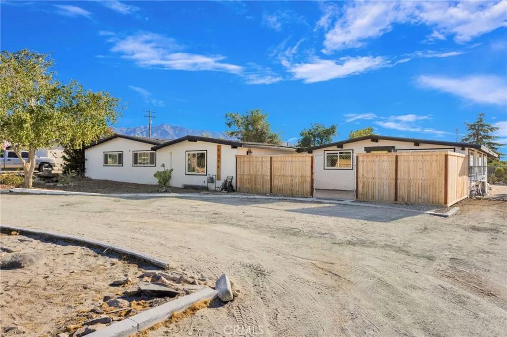 9996 Estrada Lucerne Valley, CA 92356