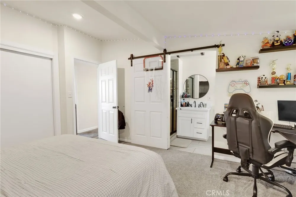 9996 Estrada Lucerne Valley, CA 92356