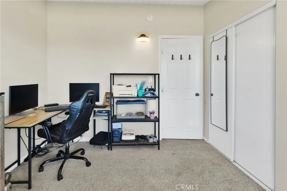 9996 Estrada Lucerne Valley, CA 92356