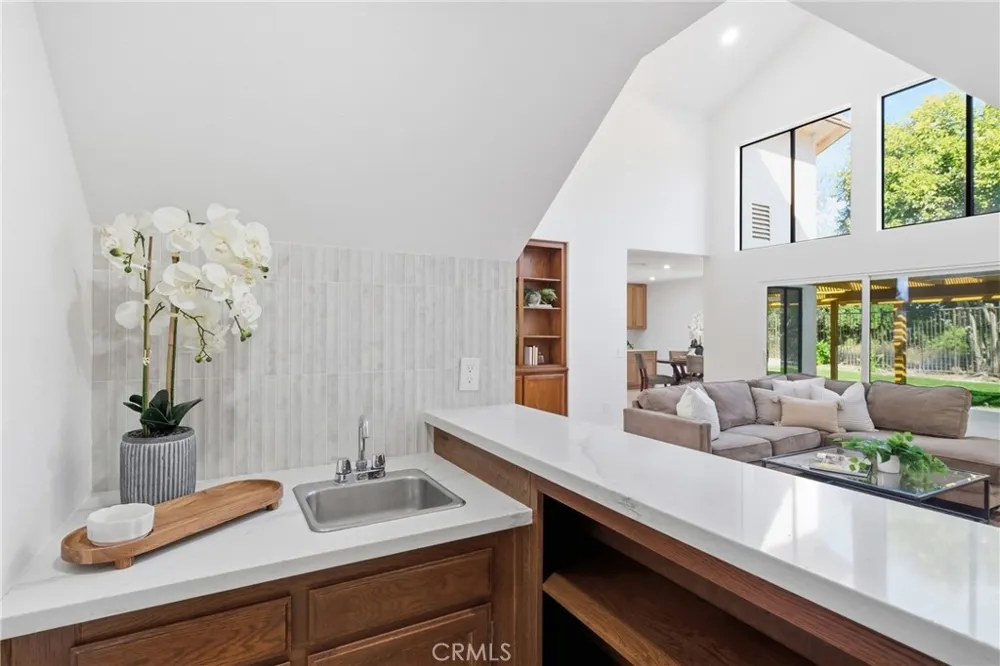 6 Skyview Phillips Ranch, CA 91766