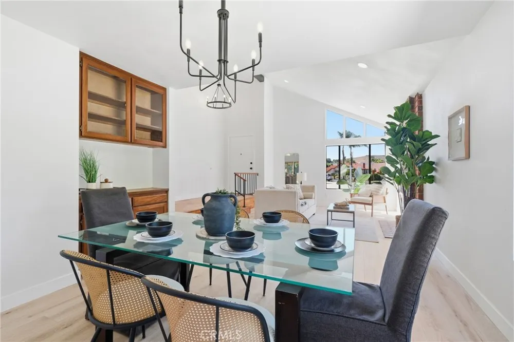 6 Skyview Phillips Ranch, CA 91766