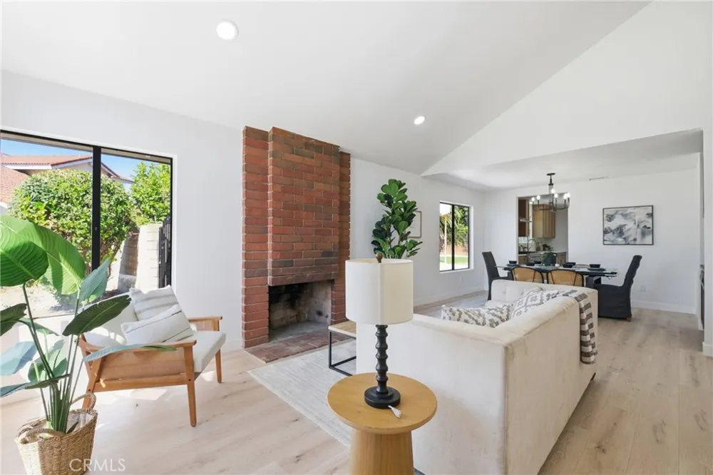 6 Skyview Phillips Ranch, CA 91766