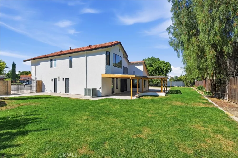 6 Skyview Phillips Ranch, CA 91766
