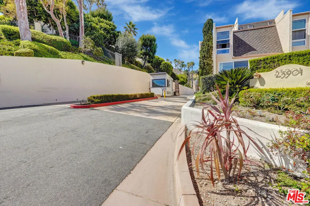 23901 Civic Center Way #258 Malibu, CA 90265