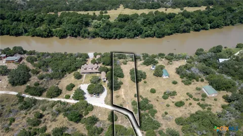 424 Cliff View Road