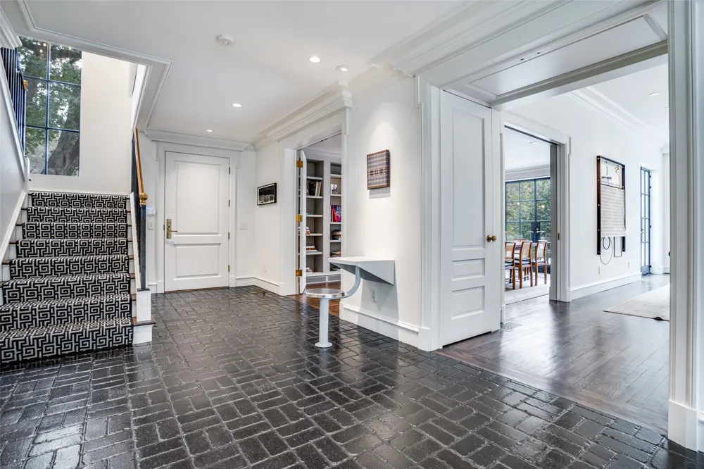 3606 Saint Johns Drive Highland Park, TX 75205