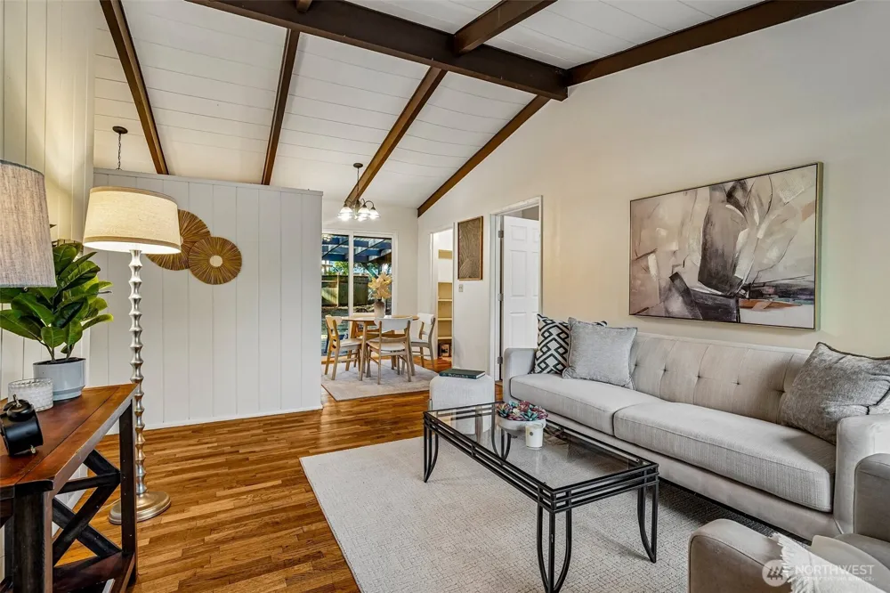 1208 NE Northgate Way Seattle, WA 98125
