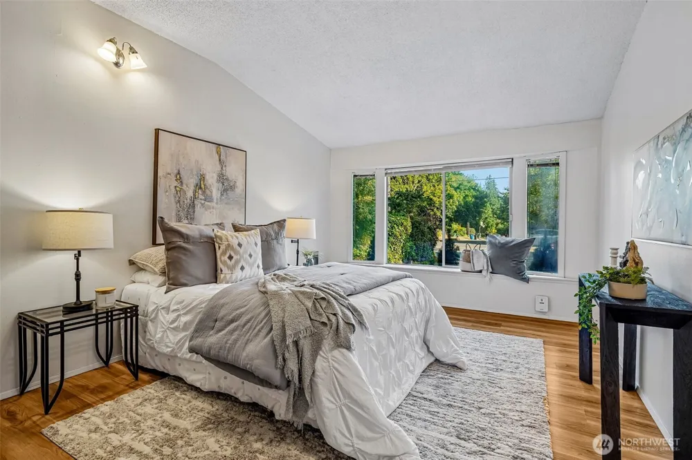 1208 NE Northgate Way Seattle, WA 98125