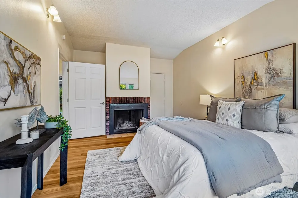 1208 NE Northgate Way Seattle, WA 98125