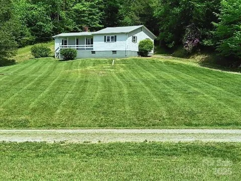 2255 NC Hwy 268 Highway W