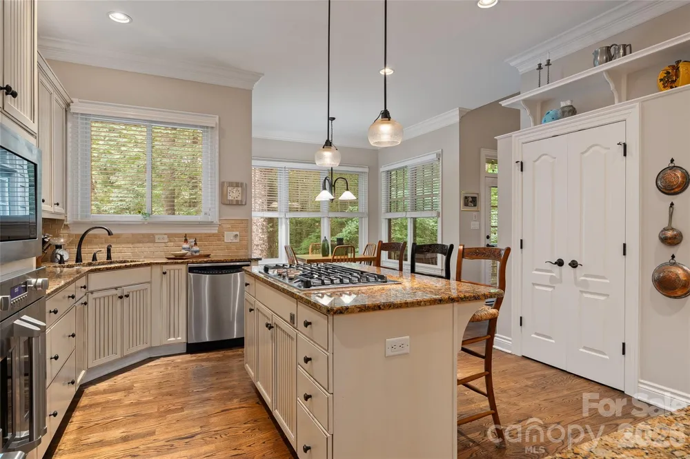 626 Wickhams Fancy Drive Biltmore Lake, NC 28715