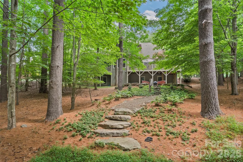 626 Wickhams Fancy Drive Biltmore Lake, NC 28715