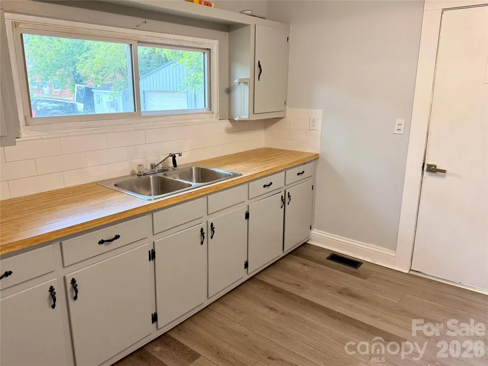 321 Cline Avenue SW Valdese, NC 28690