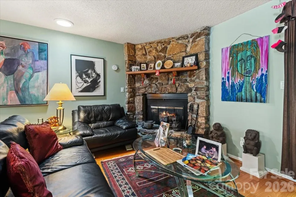 39 Wildwood Avenue Asheville, NC 28804