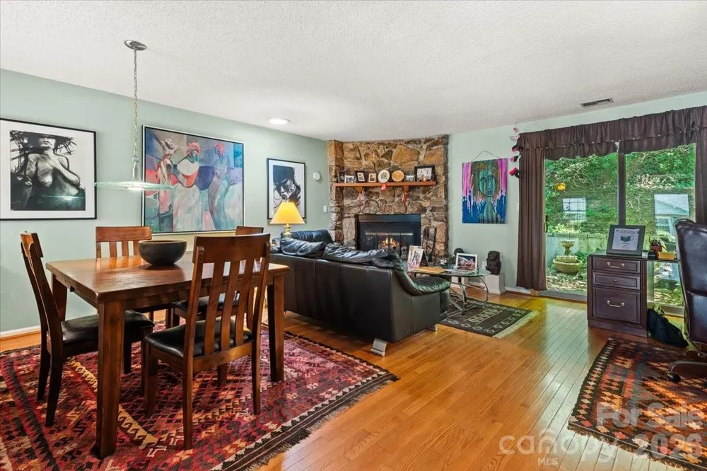 39 Wildwood Avenue Asheville, NC 28804