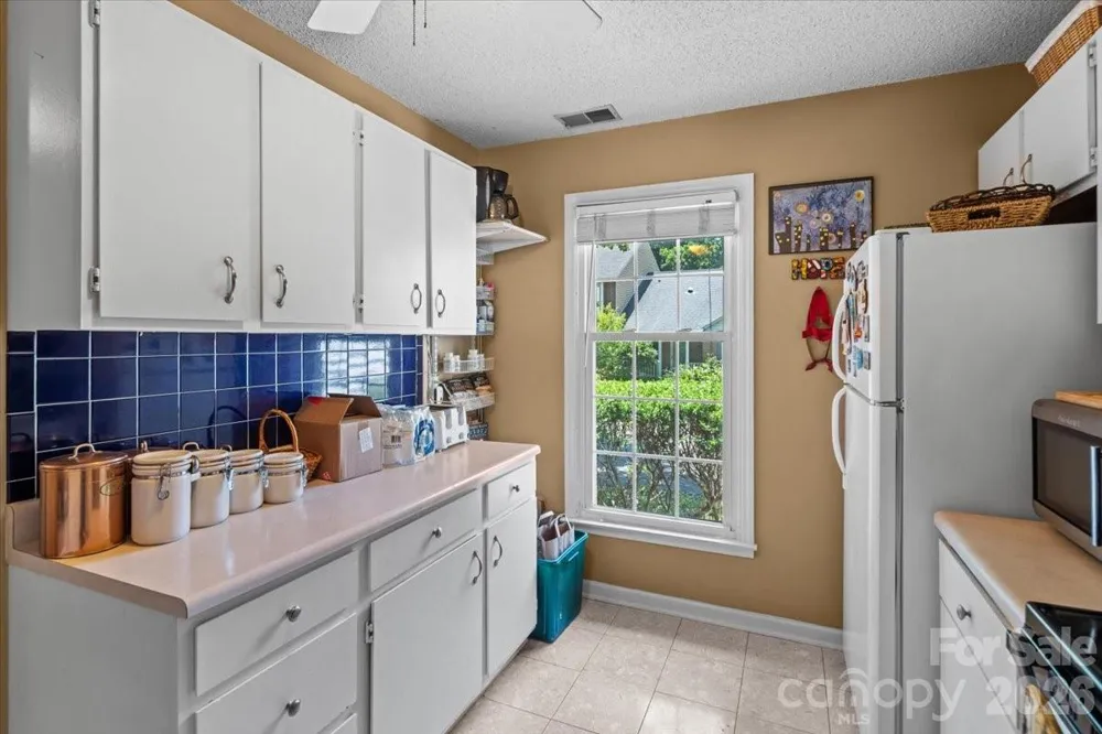 39 Wildwood Avenue Asheville, NC 28804