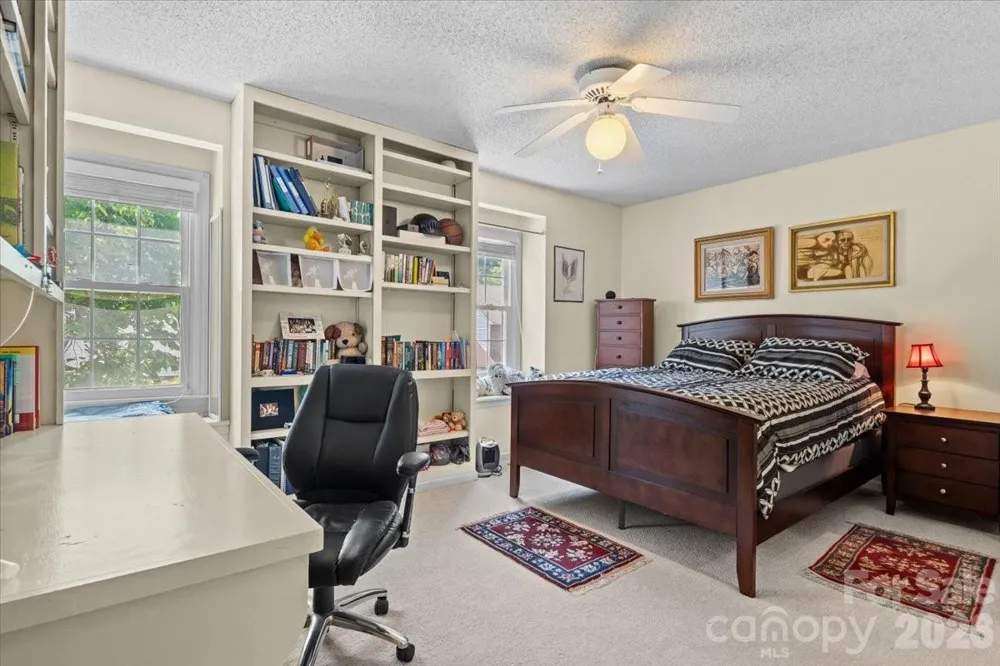 39 Wildwood Avenue Asheville, NC 28804