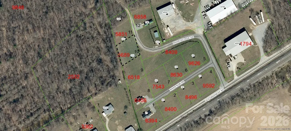 133 River Village Drive #10 Marion, NC 28752