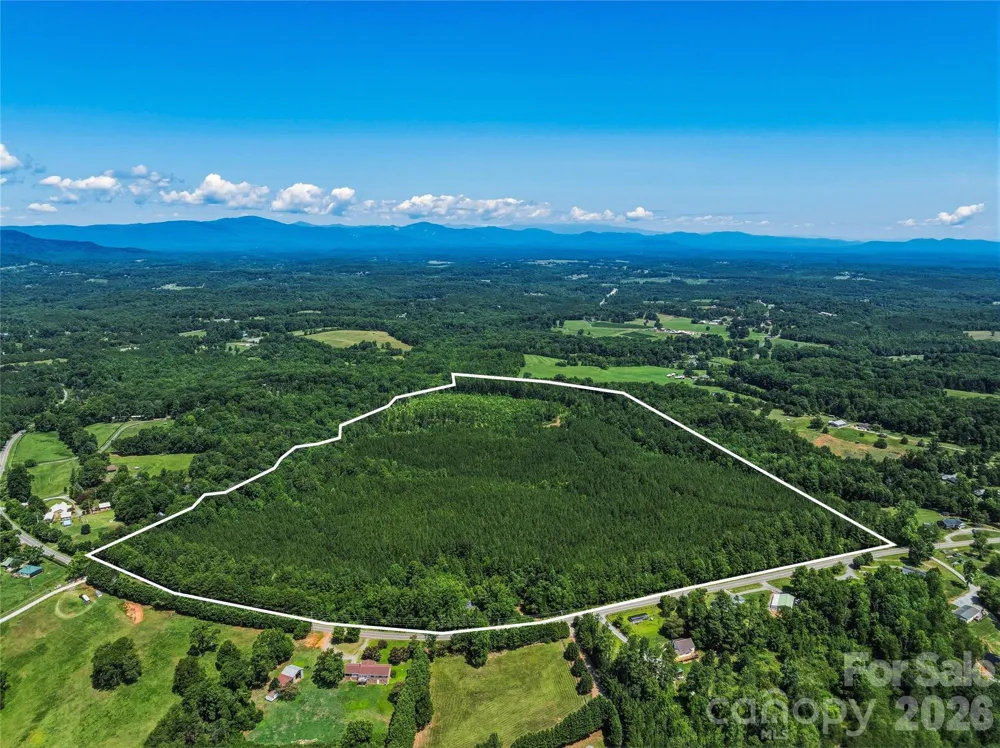 6783 Peniel Road Tryon, NC 28782