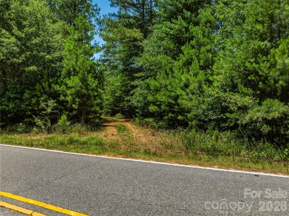 6783 Peniel Road Tryon, NC 28782