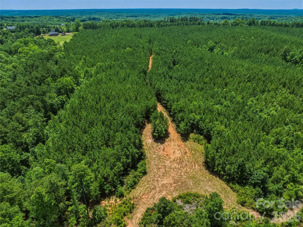 6783 Peniel Road Tryon, NC 28782