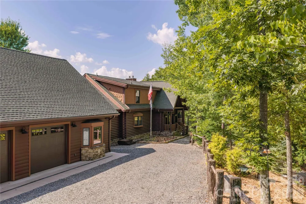 925 Appalachian Way Bryson City, NC 28713