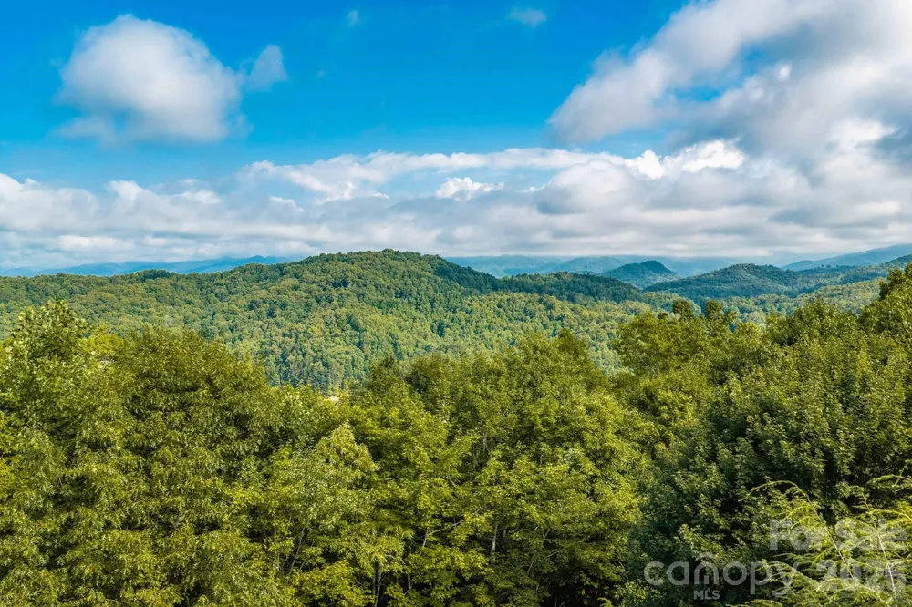 925 Appalachian Way Bryson City, NC 28713